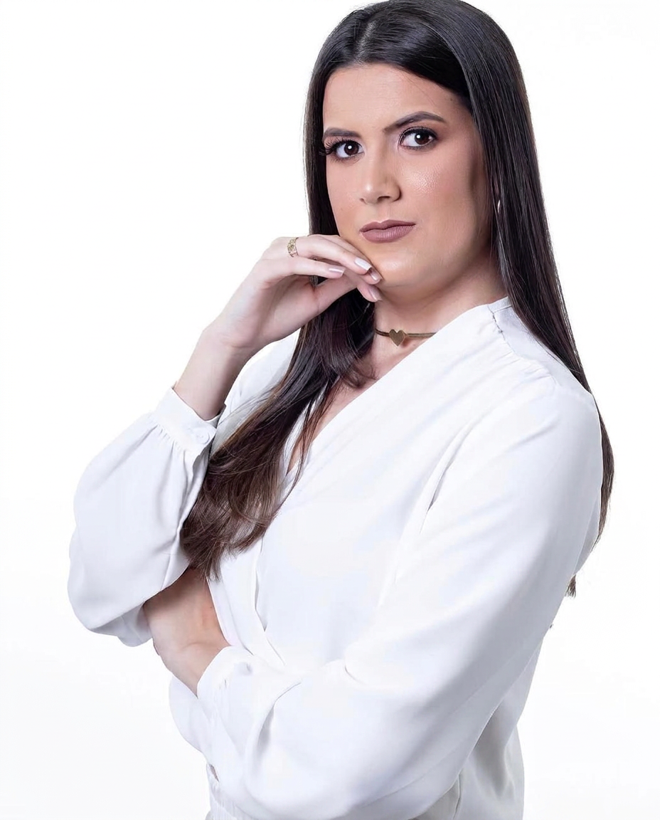 Retrato profissional de Dra. Gabriela Sousa Paula